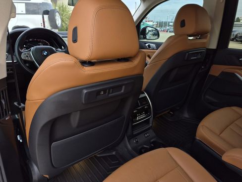 Certified 2022 BMW X7 xDrive40i w/ Premium Package image 34