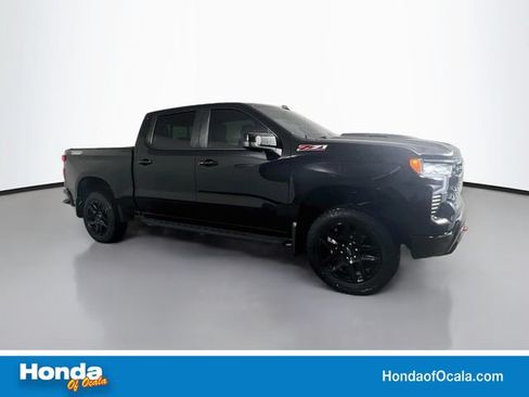 Used 2023 Chevrolet Silverado 1500 LT Trail Boss w/ LT Trail Boss Premium Package AWD/4WD image 1