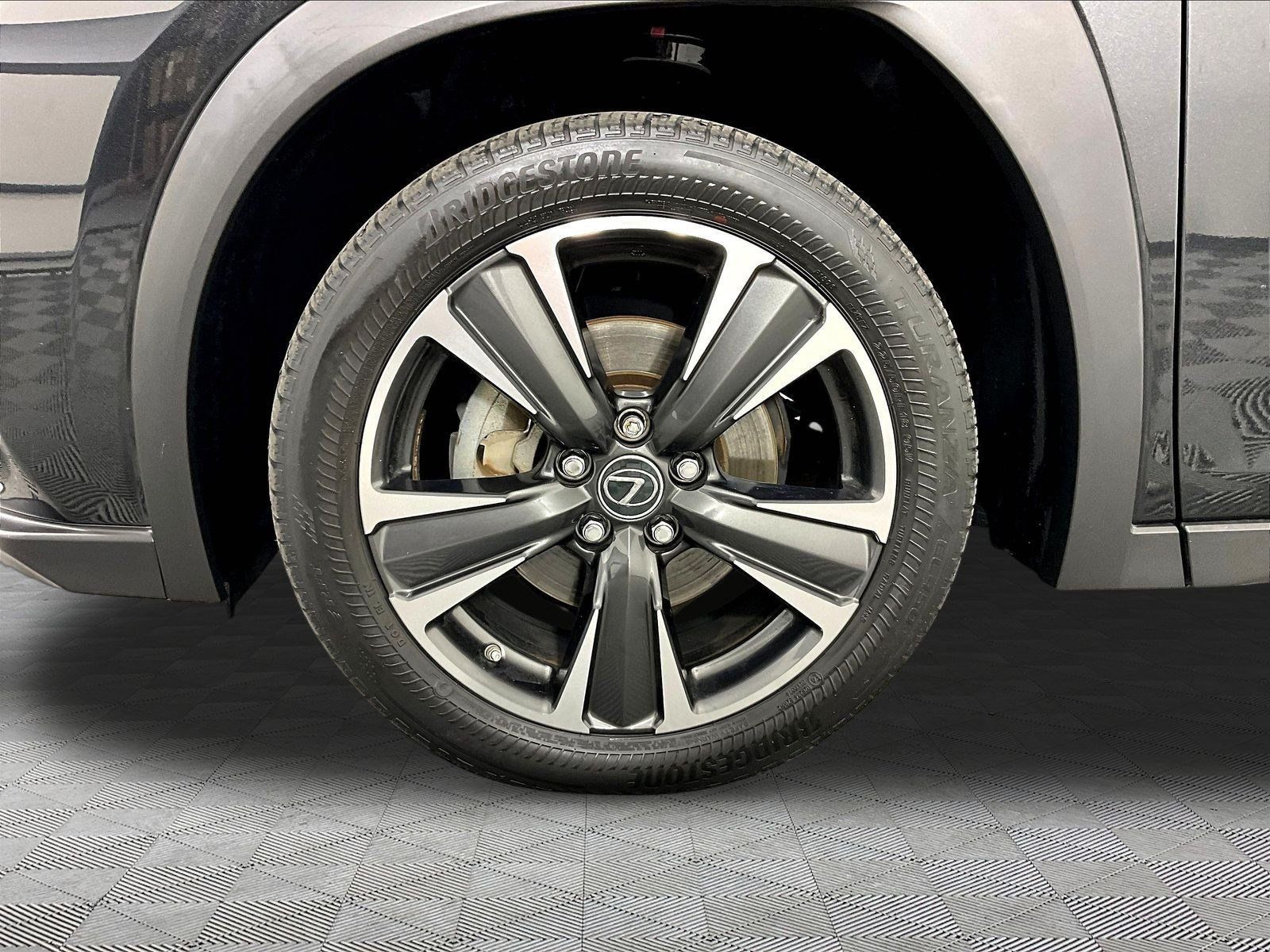 Used 2020 Lexus UX 250h w/ Premium Package AWD/4WD image 34