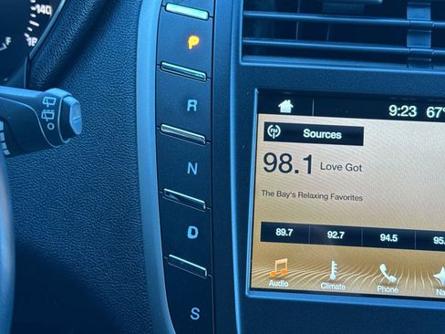 Used 2017 Lincoln MKC Select w/ Select Plus Package image 21