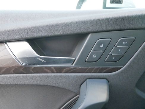 Used 2018 Audi Q5 2.0T Premium Plus w/ Premium Plus Package image 14