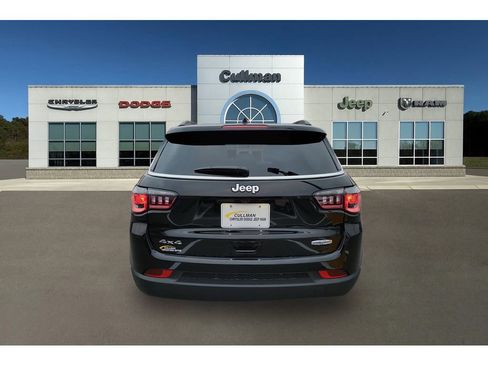 New 2026 Jeep Compass Latitude image 4