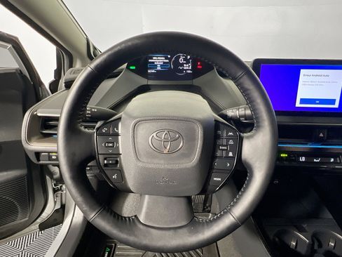 Used 2024 Toyota Prius Limited w/ Limited Premium Package FWD image 17