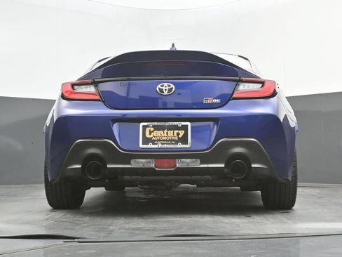Used 2024 Toyota GR86 Premium w/ Performance Package RWD image 33
