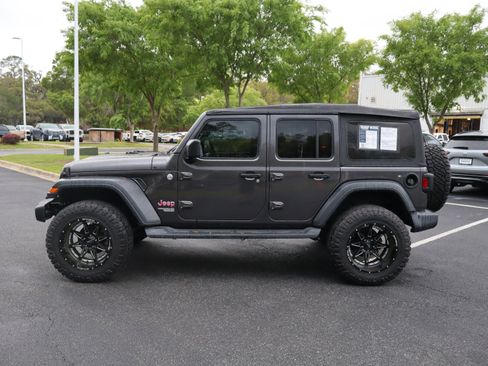 Used 2018 Jeep Wrangler Unlimited Sport image 24