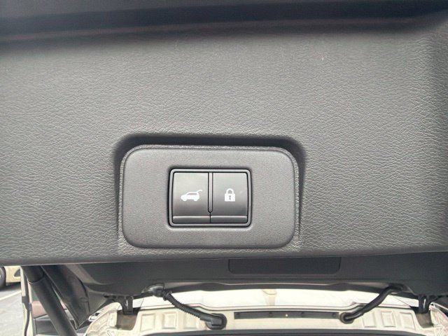 Used 2021 Nissan Rogue Platinum AWD/4WD image 29