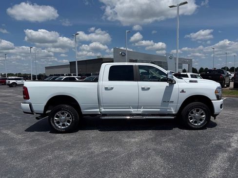 Used 2024 RAM 2500 Laramie AWD/4WD image 32