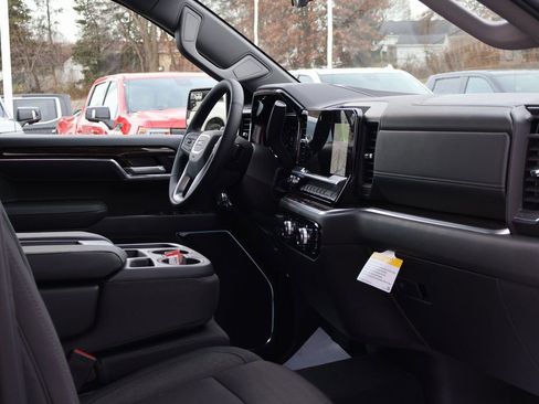 New 2026 GMC Sierra 1500 Elevation image 40