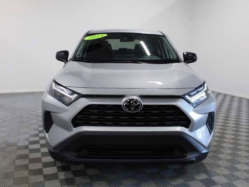Used 2023 Toyota RAV4 LE FWD image 9