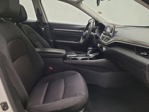 Used 2023 Nissan Altima 2.5 SV FWD image 21