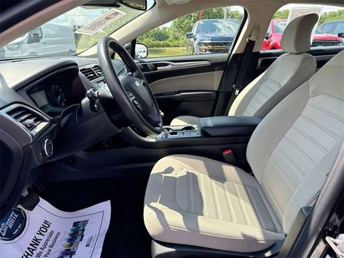 Used 2019 Ford Fusion S image 18