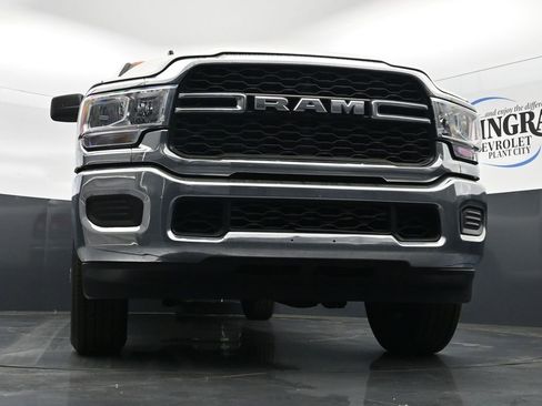 Used 2022 RAM 2500 Tradesman w/ Chrome Appearance Group image 18