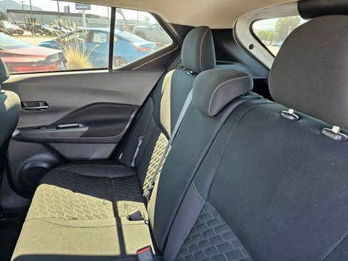 Used 2022 Nissan Kicks SV image 23