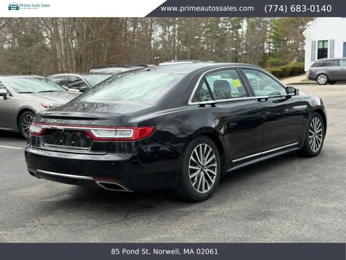 Used 2017 Lincoln Continental Select w/ Climate Package AWD/4WD image 8
