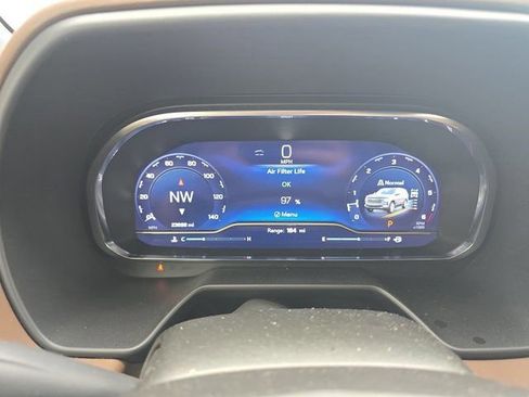 Used 2024 Chevrolet Suburban High Country AWD/4WD image 33