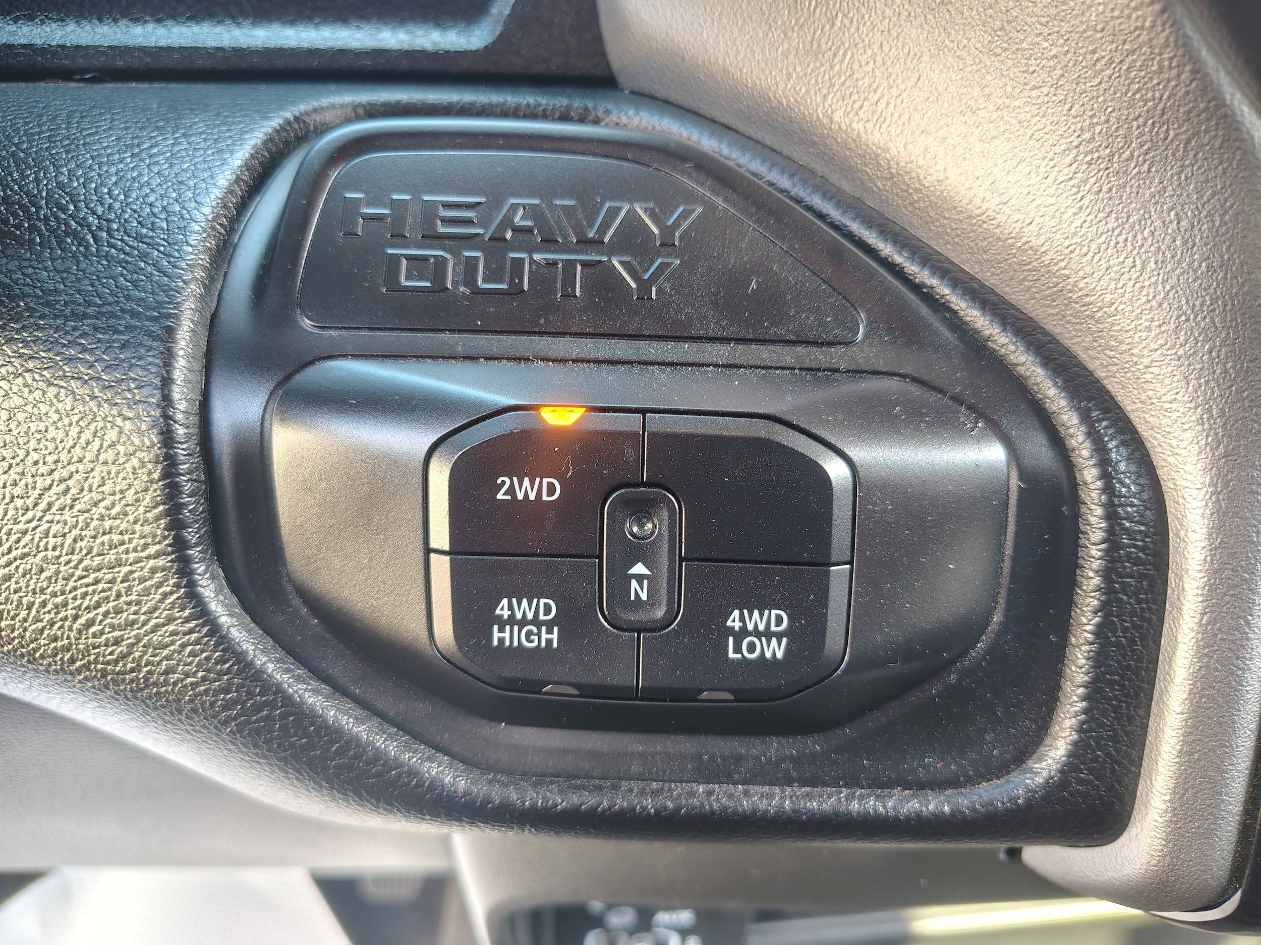 Used 2026 RAM 2500 Laramie AWD/4WD image 34