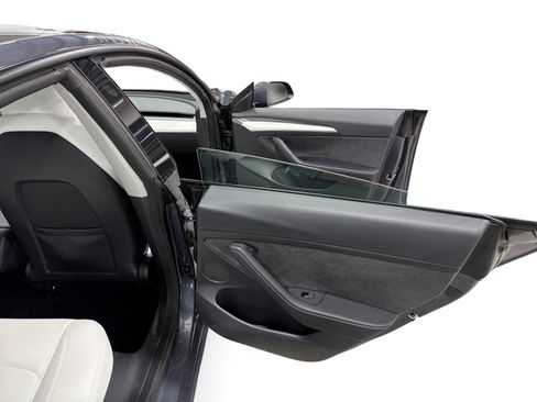 Used 2023 Tesla Model 3 Standard Range RWD image 12