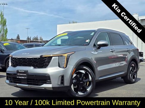 Certified 2025 Kia Sorento EX AWD/4WD image 1