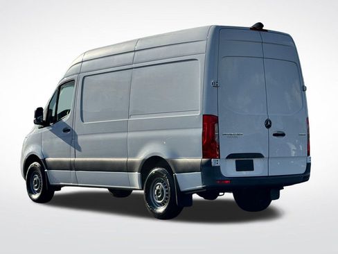 Used 2020 Mercedes-Benz Sprinter 2500 image 11