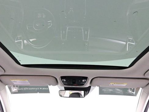 Certified 2021 Kia Sorento SX image 4