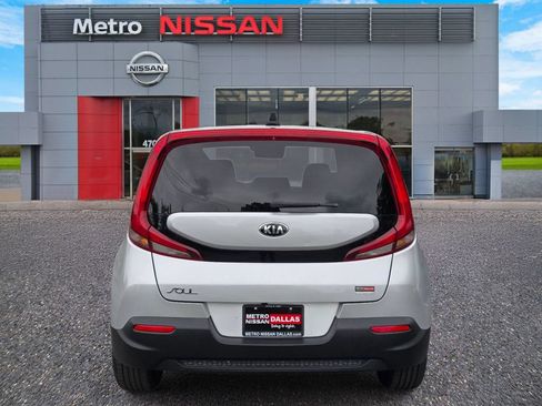 Used 2021 Kia Soul LX FWD image 5