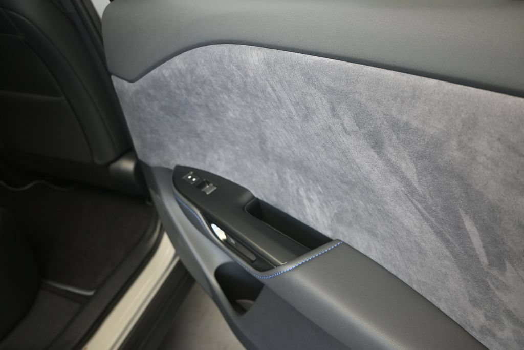 New 2026 Lexus RZ 450e AWD w/ Luxury Package image 21