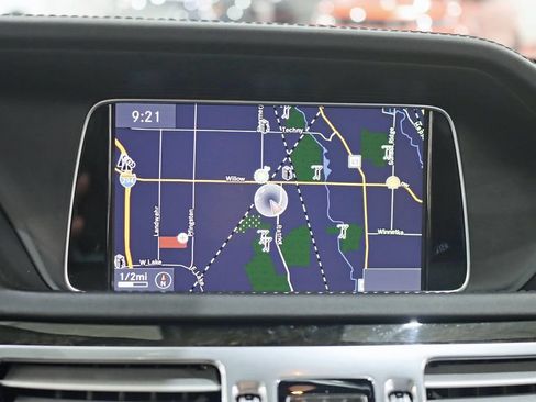 Used 2014 Mercedes-Benz E 63 AMG 4MATIC Sedan image 13