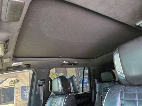Used 2023 Cadillac Escalade ESV V AWD/4WD image 38