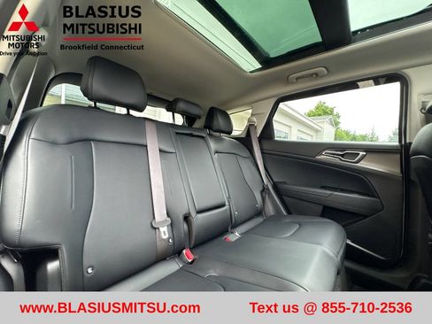 Used 2025 Kia Sportage EX w/ EX Premium Package AWD/4WD image 55