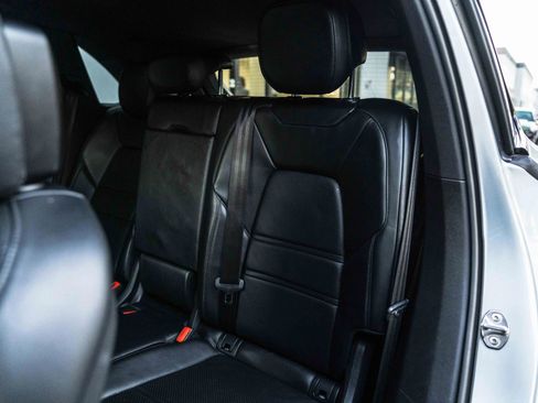 Used 2020 Porsche Cayenne AWD/4WD image 27