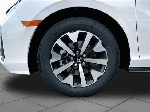 New 2026 Honda Odyssey EX-L image 17