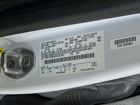 Used 2023 Ford Escape ST-Line FWD image 12