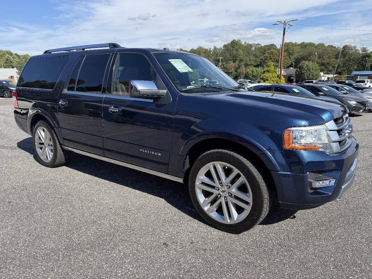 Used 2017 Ford Expedition EL Platinum AWD/4WD image 5