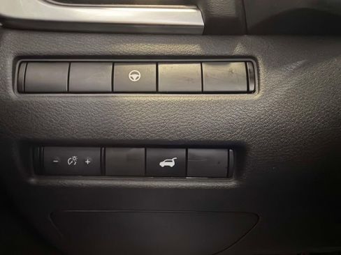 Used 2021 Nissan Rogue SV w/ Premium Package AWD/4WD image 8