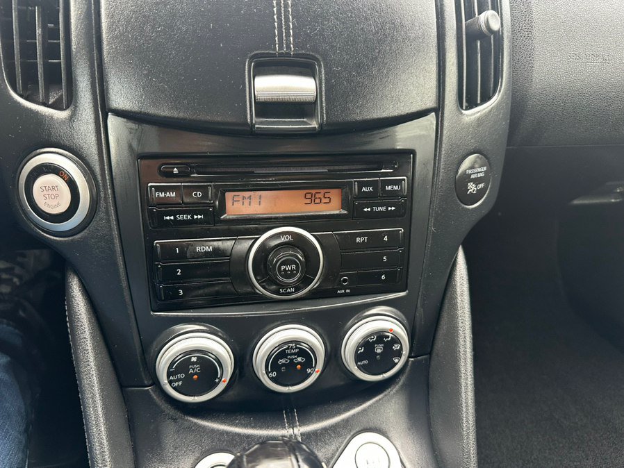 Used 2013 Nissan 370Z Coupe w/ Sport Pkg RWD image 14