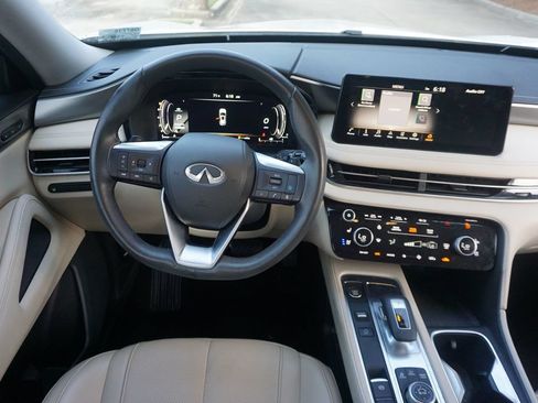 Used 2023 INFINITI QX60 Luxe w/ Cargo Package FWD image 6
