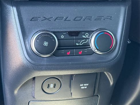Used 2025 Ford Explorer Platinum w/ Ultimate Package image 20