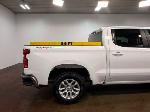 Used 2023 Chevrolet Silverado 1500 LT AWD/4WD image 31