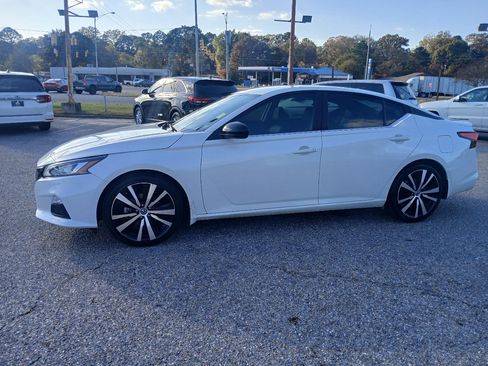 Used 2020 Nissan Altima 2.5 SR image 13