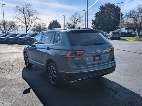 Used 2021 Volkswagen Tiguan SE image 7