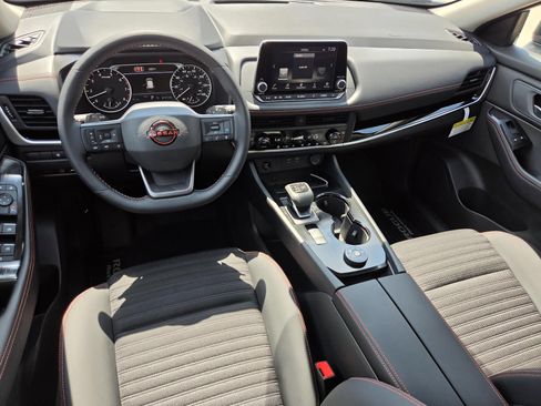New 2026 Nissan Rogue SV AWD/4WD image 17