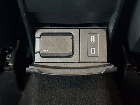 Used 2025 Mercedes-Benz GLA 250 image 43