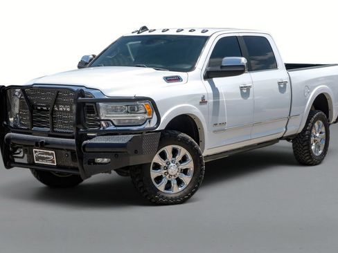 Used 2022 RAM 2500 Limited AWD/4WD image 4
