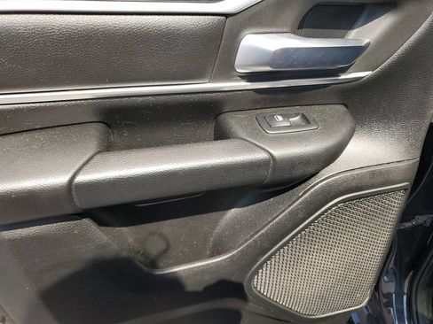 Used 2019 RAM 1500 Big Horn AWD/4WD image 16