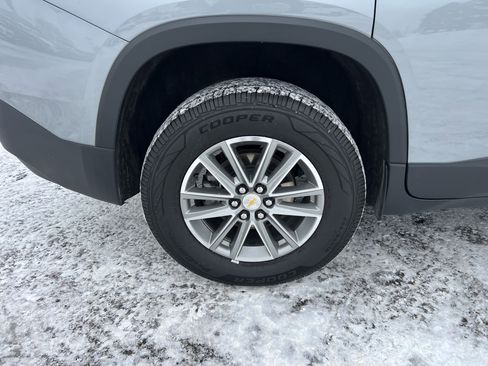 Certified 2023 Chevrolet Traverse LT image 9