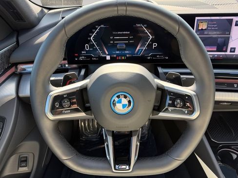 Certified 2026 BMW 550e xDrive AWD/4WD image 12