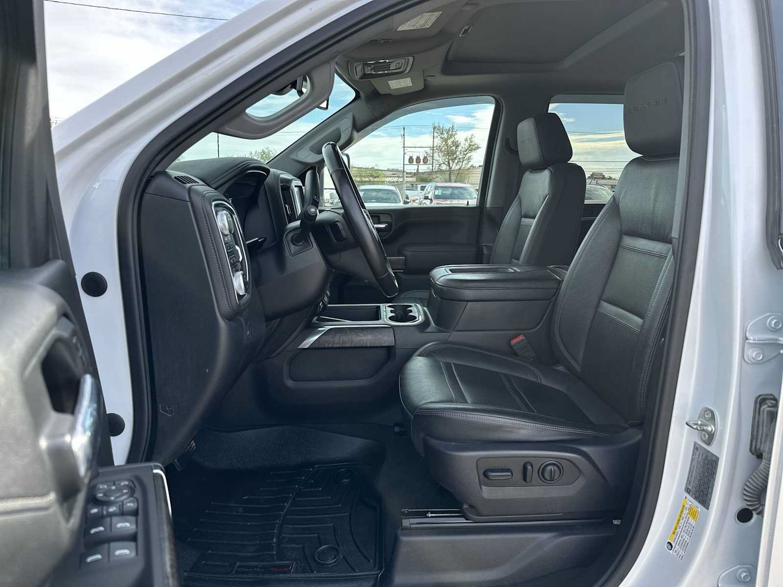 Used 2020 GMC Sierra 2500 Denali w/ Gooseneck/5TH Wheel Package AWD/4WD image 10