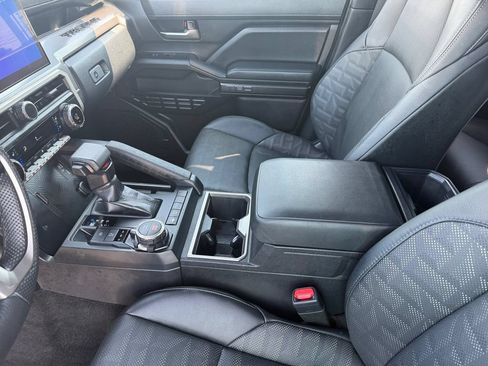 Used 2024 Toyota Tacoma TRD Sport w/ TRD Sport Premium Package AWD/4WD image 12