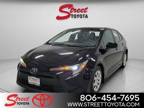 Certified 2024 Toyota Corolla LE image 1