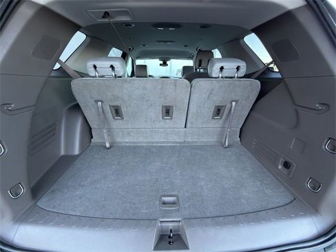 Used 2018 Chevrolet Traverse LT image 29